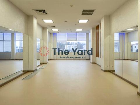 коммерческая по адресу Андрея Верхогляда ул. (Михайла Драгомирова), 9а