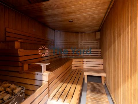 коммерческая по адресу Андрея Верхогляда ул. (Михайла Драгомирова), 9а