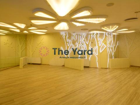 коммерческая по адресу Андрея Верхогляда ул. (Михайла Драгомирова), 9а