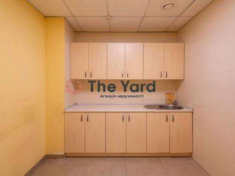 коммерческая по адресу Андрея Верхогляда ул. (Михайла Драгомирова), 9а