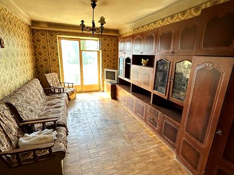 квартира за адресою Ореста Левицького вул. (Академіка Курчатова), 8-Б