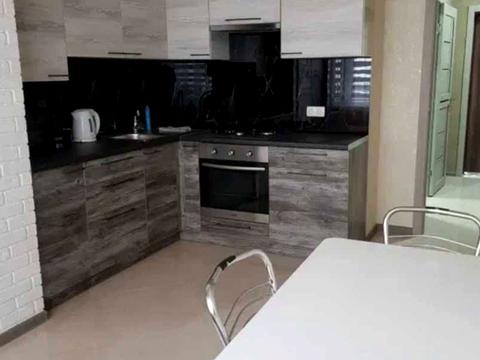 квартира за адресою Юнацька вул., 8