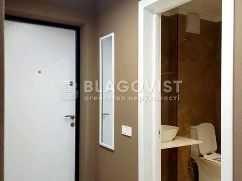 комерційна за адресою Зарічна вул., 6 к3