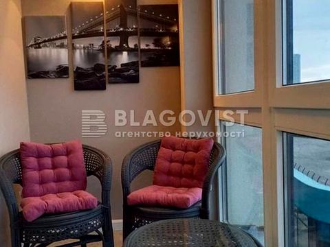 комерційна за адресою Зарічна вул., 6 к3