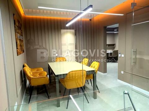 комерційна за адресою Зарічна вул., 6 к3