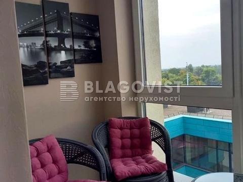 комерційна за адресою Зарічна вул., 6 к3