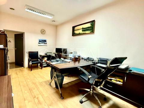 комерційна за адресою Голосіївська вул., 130/57