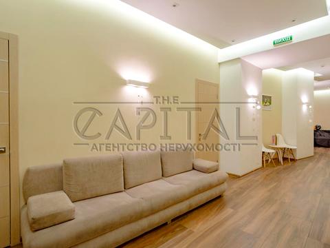 комерційна за адресою Євгена Коновальця вул. (Щорса), 36-Д