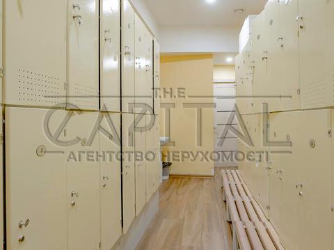 комерційна за адресою Євгена Коновальця вул. (Щорса), 36-Д