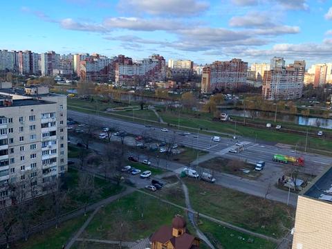 квартира за адресою Романа Шухевича просп. (Генерала Ватутіна), 28-А