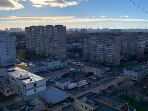 квартира за адресою Романа Шухевича просп. (Генерала Ватутіна), 28-А