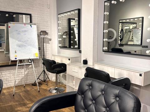 коммерческая по адресу Ивана Франко ул., 27/31