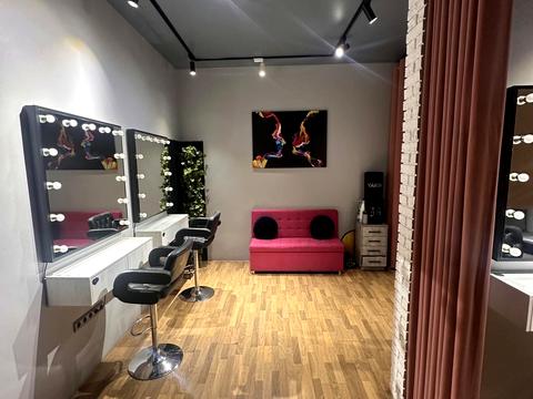 коммерческая по адресу Ивана Франко ул., 27/31