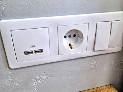 квартира за адресою Михайла Максимовича вул. (Онуфрія Трутенка), 28-Е