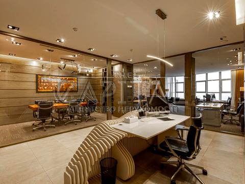 комерційна за адресою Кловський узвіз (Кловський), 7a