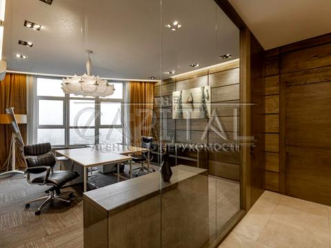 комерційна за адресою Кловський узвіз (Кловський), 7a