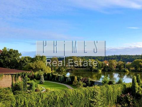 дом по адресу  ул.