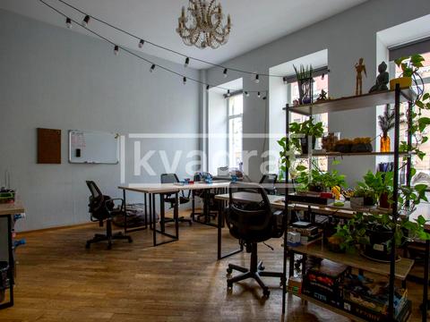 комерційна за адресою Велика Васильківська вул. (Червоноармійська), 43/16