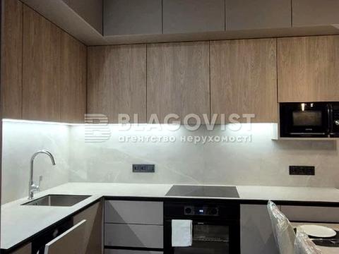 квартира за адресою Олександра Олеся вул., 5-А