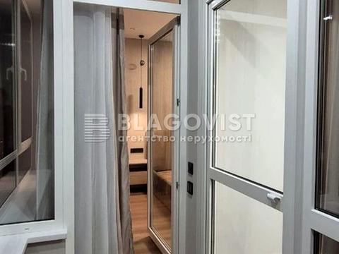 квартира за адресою Олександра Олеся вул., 5-А