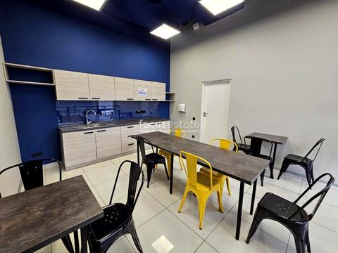 комерційна за адресою Борщагівська вул., 154