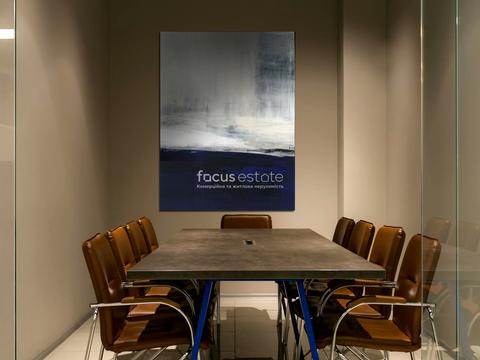 комерційна за адресою Борщагівська вул., 154