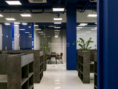 комерційна за адресою Борщагівська вул., 154