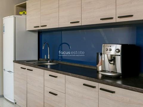 комерційна за адресою Борщагівська вул., 154