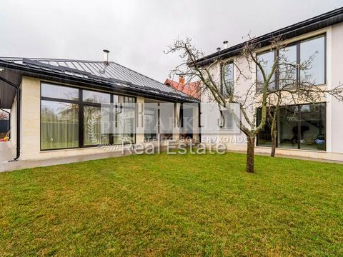 дом по адресу Згуровская ул.