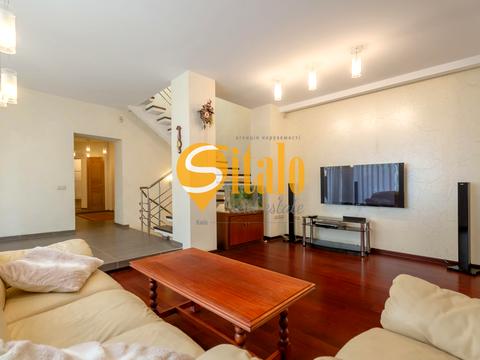 будинок за адресою Дмитра Дорошенка вул. (Чигоріна), 9