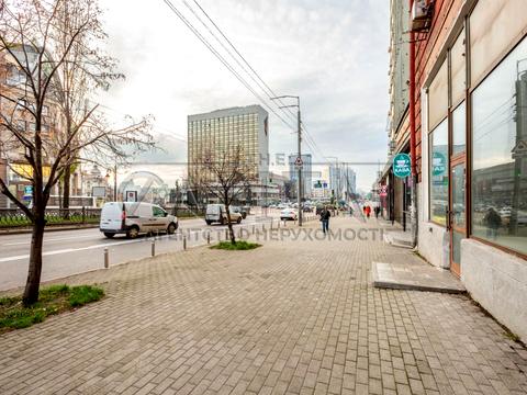 комерційна за адресою Старонаводницька вул., 6-Б