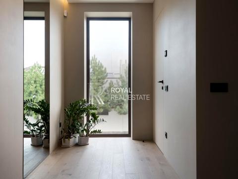 дом по адресу  ул.