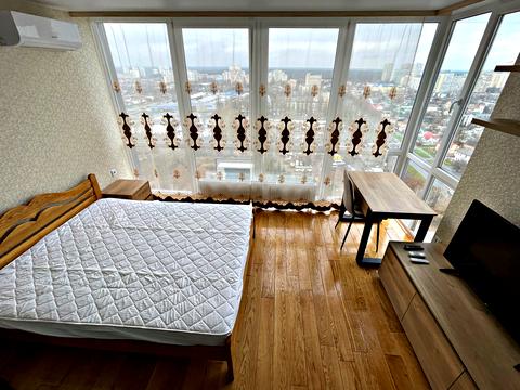 квартира за адресою Олега Мудрака вул. (Генерала Наумова), 1-Б