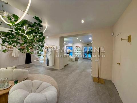 коммерческая по адресу Василия Тютюнника ул. (Анрі Барбюса), 56/2