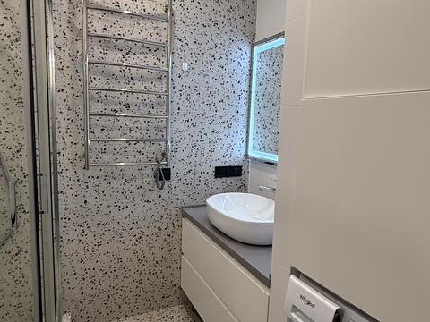 квартира за адресою Салютна вул., 2к6