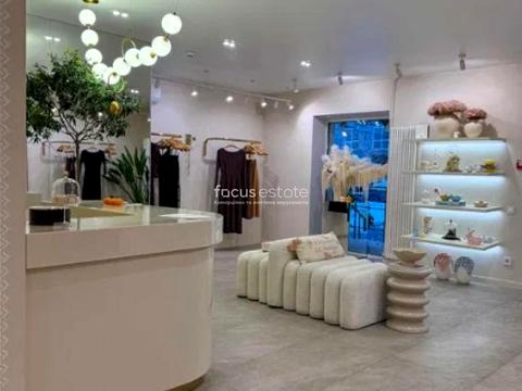 комерційна за адресою Василя Тютюнника вул. (Анрі Барбюса), 56