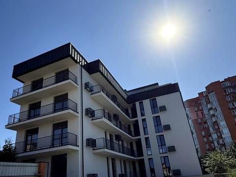 квартира за адресою Осіння вул., (Будинок)