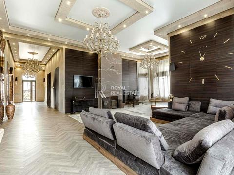 будинок за адресою Янтарна вул., 1