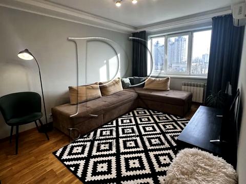 квартира за адресою Бориса Мартоса вул. (Плеханова), 4-Б