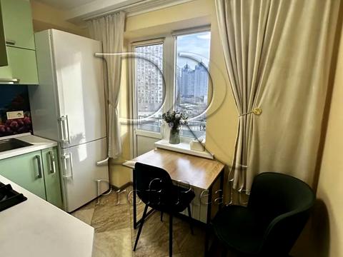 квартира за адресою Бориса Мартоса вул. (Плеханова), 4-Б