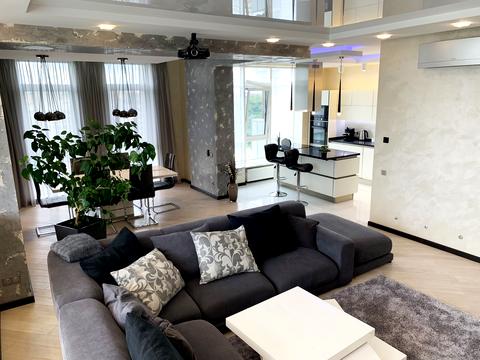 квартира по адресу Андрея Верхогляда ул. (Михайла Драгомирова), 3