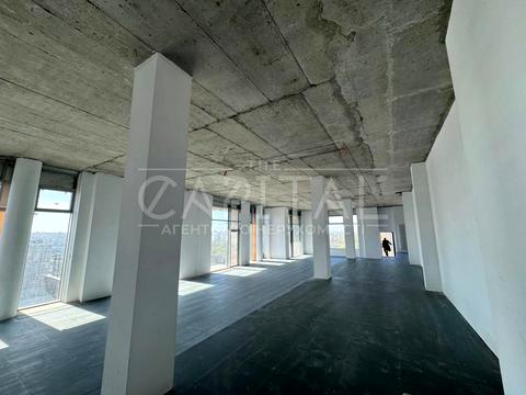 комерційна за адресою Антоновича вул. (Горького), 118