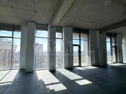 комерційна за адресою Антоновича вул. (Горького), 118/9