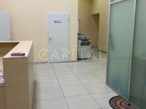 комерційна за адресою Бульварно-Кудрявська вул. (Воровського), 24