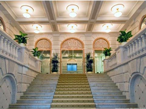 комерційна за адресою Бульварно-Кудрявська вул. (Воровського), 24