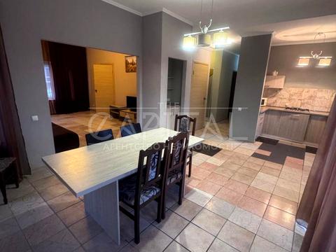 дом по адресу Хутірська