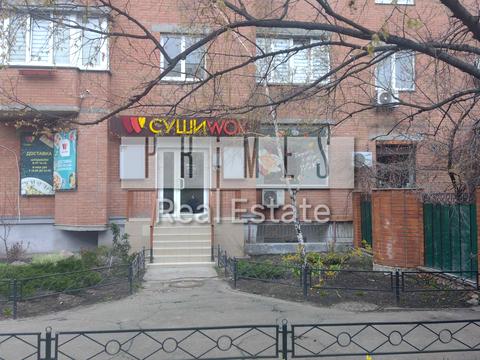 комерційна за адресою Анни Ахматової вул., 3