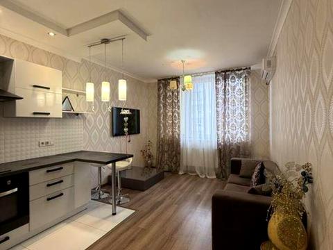 квартира за адресою Анни Ахматової вул., 34