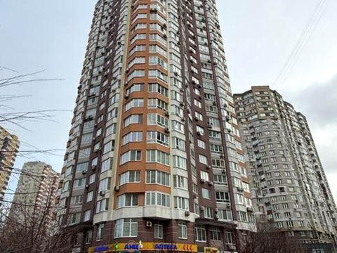 квартира за адресою Анни Ахматової вул., 34