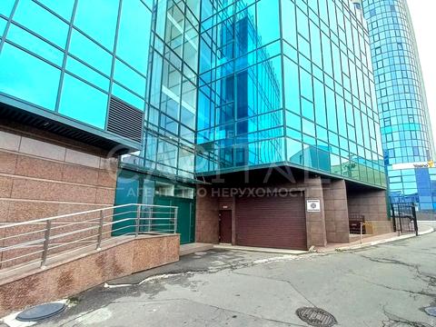 комерційна за адресою Деміївська вул., 30а